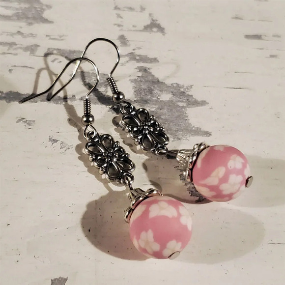 Handcrafted Fimo Clay Light Pink White Flower Beads Antique Silver Earrings - Picture 5 of 5